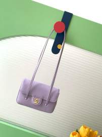 Picture of Chanel Handbags _SKUfw239863300fw